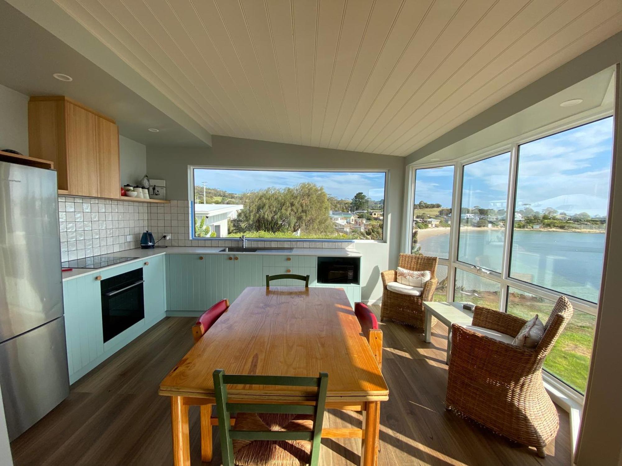 Beach Buoy Opossum Bay South Arm المظهر الخارجي الصورة
